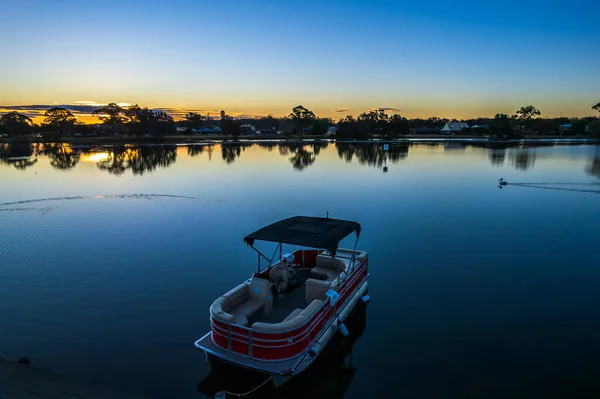 Pontoon Boat Hire Ohmas Bay Big Holiday Park Forster Tuncurry — Stock Photo, Image