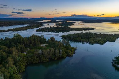 Barrington Sahili, NSW, Avustralya 'daki Büyük 4 Holiday Park' tan Forster-Tuncurry çevresindeki su yolları, nehirler ve körfezler.