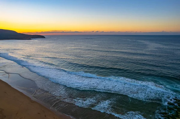 Flyg Över Soluppgången Vid Killcare Beach Central Coast Nsw Australien — Stockfoto