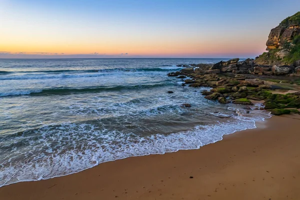 Fliegen Sie Über Das Meer Bei Sonnenaufgang Killcare Beach Der — Stockfoto