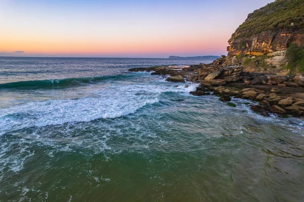 Fliegen Sie Über Das Meer Bei Sonnenaufgang Killcare Beach Der — Stockfoto