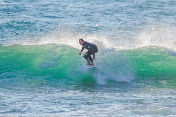 Surfer Tôt Matin Avec Des Vagues Pieds Macmasters Beach Sur — Photo