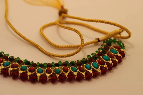 Κολιέ Από Χάντρες Παραδοσιακά Γυναικεία Κοσμήματα — Φωτογραφία Αρχείου