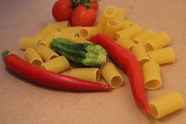 Pasta Cruda Sin Cocer Pasta Mesa — Foto de Stock