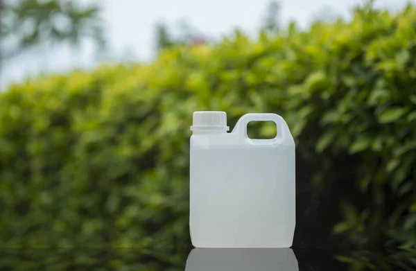 Gallon Blanc Avec Fond Naturel Utiliser Dans Cadre Conception Produit — Photo