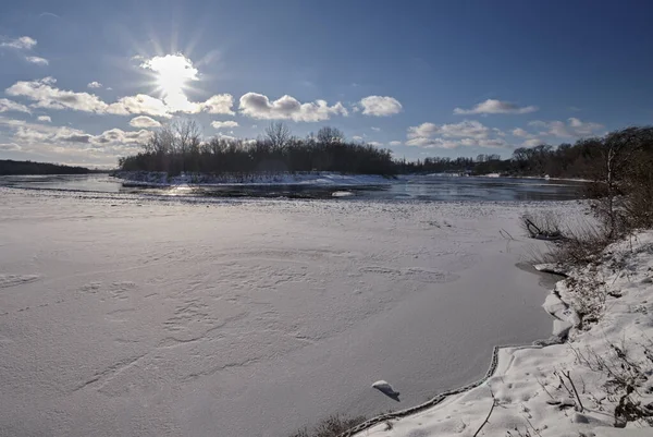 Desna nehri boyunca Yeni yılın ilk günü.