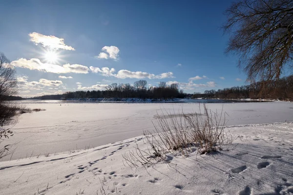Desna nehri boyunca Yeni yılın ilk günü.