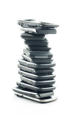 kırık mobiles üzerinde beyaz izole yığını