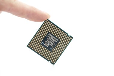 insan parmağı ile üzerine beyaz izole cpu
