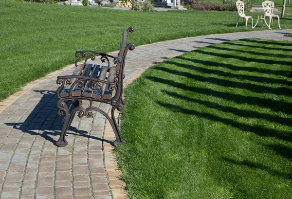 Banc Parc Fer Forgé Par Une Journée Été Ensoleillée Silence — Photo