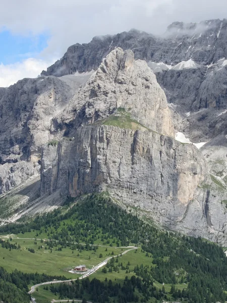 Panoramisch uitzicht op de bergen — Stockfoto