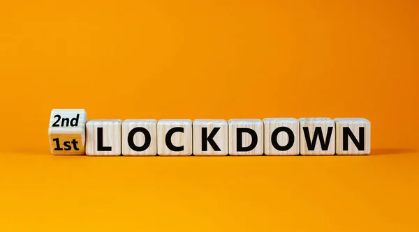 Symbol För Andra Låsning Vände Kuber Och Ändrade Uttrycket Lockdown — Stockfoto