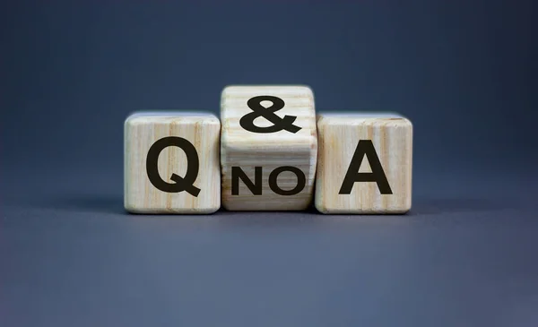 Turned Cube Changed Expression Questions Answers Questions Answers Beautiful Grey — Stock Photo, Image