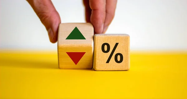 Wooden Cubes Changes Direction Arrow Symbolizing Interest Rates Going Vice — Stock Photo, Image