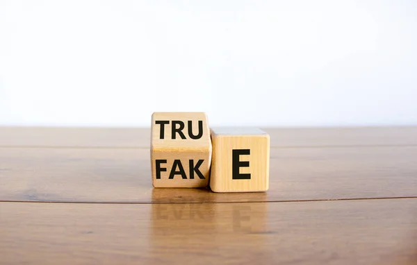 Fake True Symbol Turned Wooden Cube Changed Word Fake True — 스톡 사진
