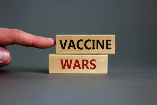 Covid Simbolo Delle Guerre Vaccinali Concetto Parole Guerre Vaccinali Blocchi — Foto Stock