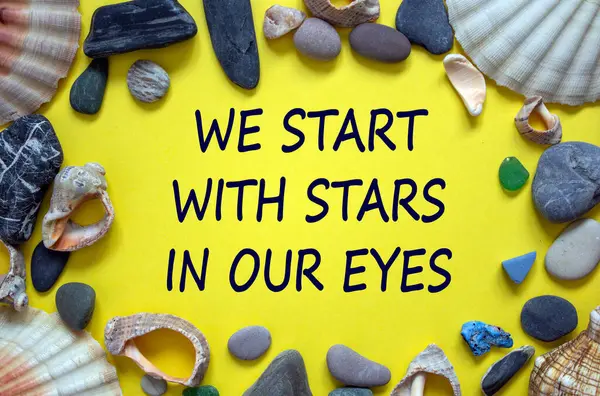 Text Start Stars Our Yeys Beautiful Yellow Background Sea Stones — Foto de Stock