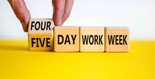 Day Work Week Symbol Businessman Turns Cube Changes Words Five — Stock Photo, Image
