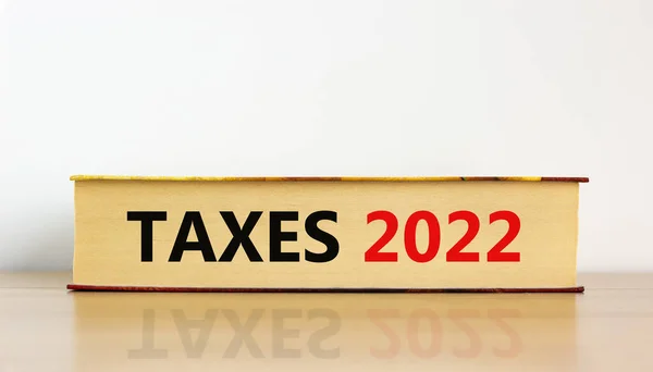 Impuestos Planificación 2022 Símbolo Año Nuevo Concepto Impuestos 2022 Libro — Foto de Stock