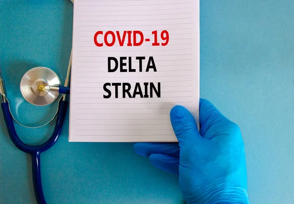 Covid Delta Variante Stamm Symbol Arzt Hand Blauen Handschuh Mit — Stockfoto