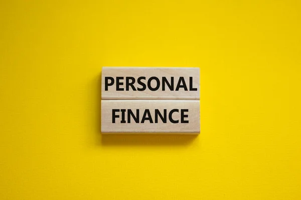 Símbolo Financeiro Pessoal Blocos Madeira Com Palavras Finanças Pessoais Fundo — Fotografia de Stock
