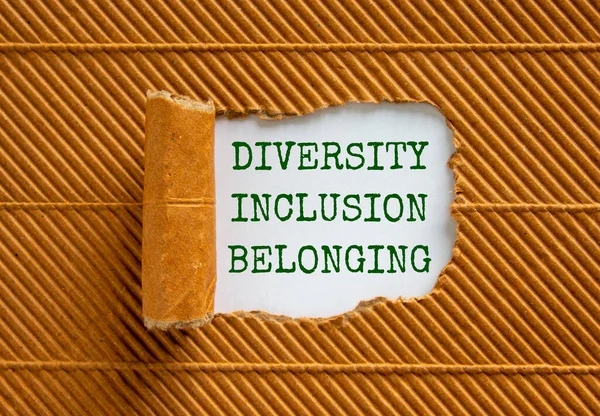 Diversidade Inclusão Símbolo Pertença Palavras Diversidade Inclusão Pertença Aparecendo Atrás — Fotografia de Stock