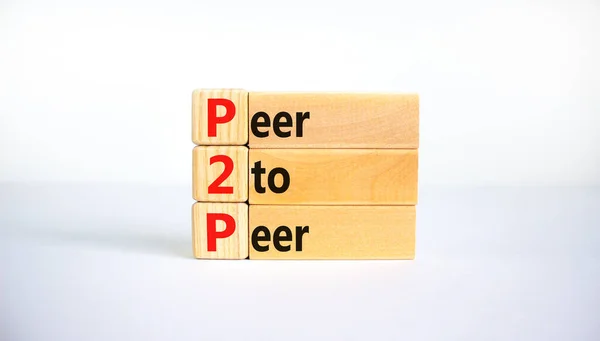 P2P Symbole Pair Pair Blocs Bois Avec Des Mots Concepts — Photo