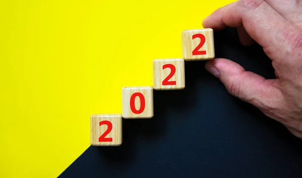 2022 Ευτυχισμένο Νέο Έτος Σύμβολο Ξύλινοι Κύβοι Συμβολίζουν Την Αλλαγή — Φωτογραφία Αρχείου