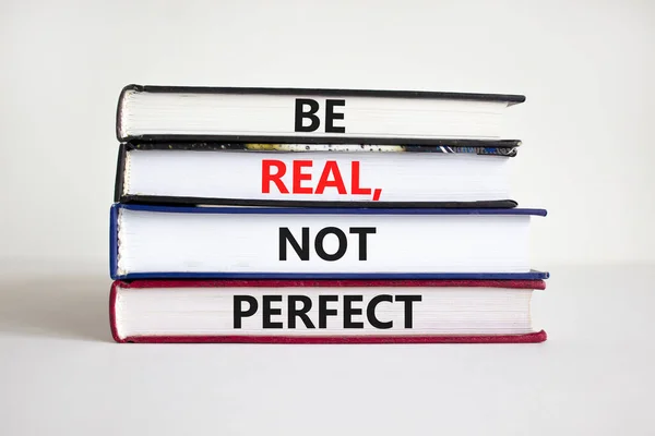 Real Símbolo Perfecto Concepto Palabras Real Perfecto Libros Sobre Hermoso — Foto de Stock