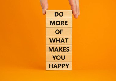 Seni mutlu eden şeyi yap. Tahta bloklarda 