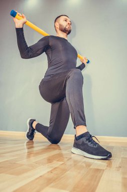 Sakallı genç sporcu. Fitness, spor kavramı 0.