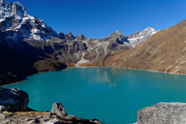 Gök Gölü Gök Gölü. Everesat alanı.