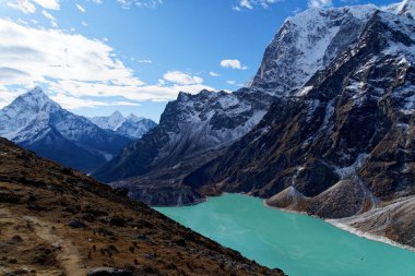 Gök Gölü Gök Gölü. Everesat alanı.