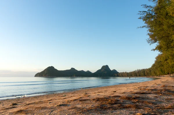 Ao Manao beach, Prachuap Khiri Khan Provinc güneş doğarken