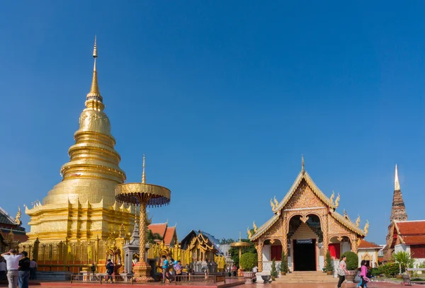 Lampang, Tailandia- Nov 24, 2014: Increíble arquitectura de Wat Ph —  Fotos de Stock