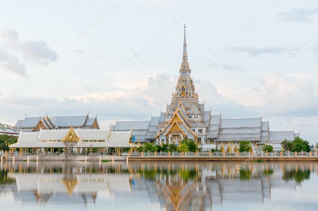 Wat Sothon Wararam Worawihan, Chachoengsao, Thailand
