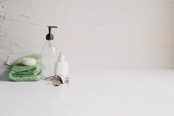 Savon Antibactérien Shampooing Tube Crème Pour Les Mains Flacon Pompe — Photo