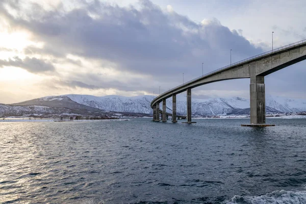 Hadselbrua Een Grote Brug Naar Stokmarknes Vesteralen — Stockfoto