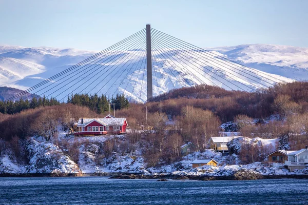 挪威Sandnessjoen附近的Helgeland桥 Helgelandbrua — 图库照片