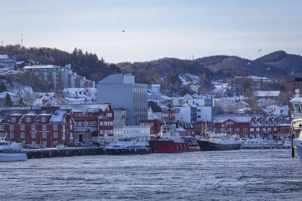 Port Ville Avec Ferries Bateaux Bateaux Sandnessjoen Norvège — Photo