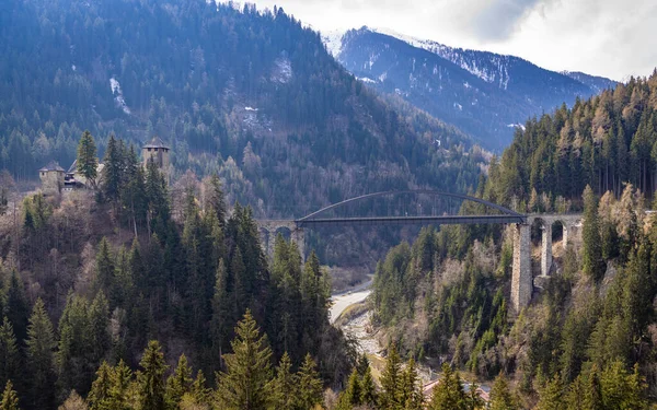 奥地利阿尔卑斯山的Trisanna桥 — 图库照片