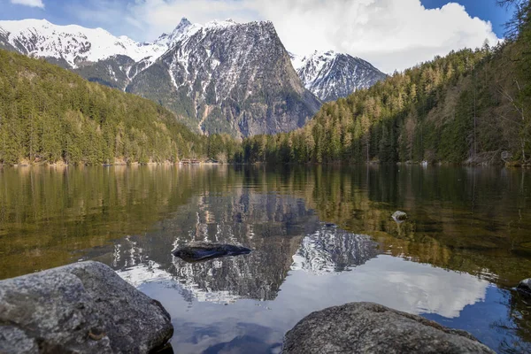 Krásná Krajina Jezerem Horami Alp — Stock fotografie