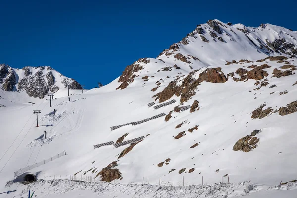 雪山雪山冬季滑行 — 图库照片