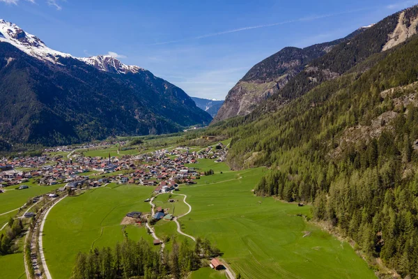 Vacaciones Paseos Cerca Umhausen Oetztal Tirol Austria —  Fotos de Stock