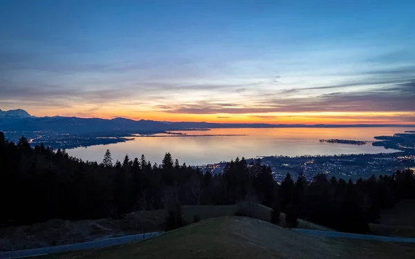 Schöner Sonnenuntergang Über Bergen Und See Den Alpen — Stockfoto