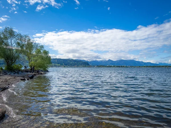 Pemandangan Indah Danau Pegunungan Alpen — Stok Foto