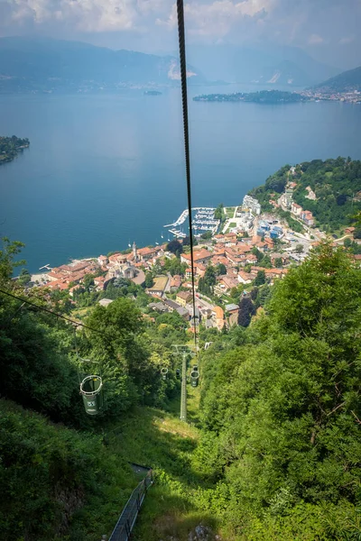 Divertimento Con Utilizzo Della Seggiovia Laveno Monte Poggio Sant Elsa — Foto Stock