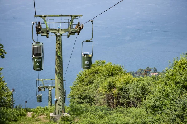 Székemelés Kádakkal Laveno Tól Poggio Sant Elsa Lago Maggiore Ban — Stock Fotó