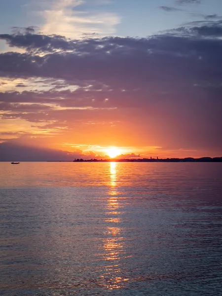 Hermoso Atardecer Sobre Mar — Foto de Stock