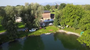 Jannersee 'de Vorarlberg, Avusturya' da Lauterach 'in yanında yerel dinlenme alanından görüntüler